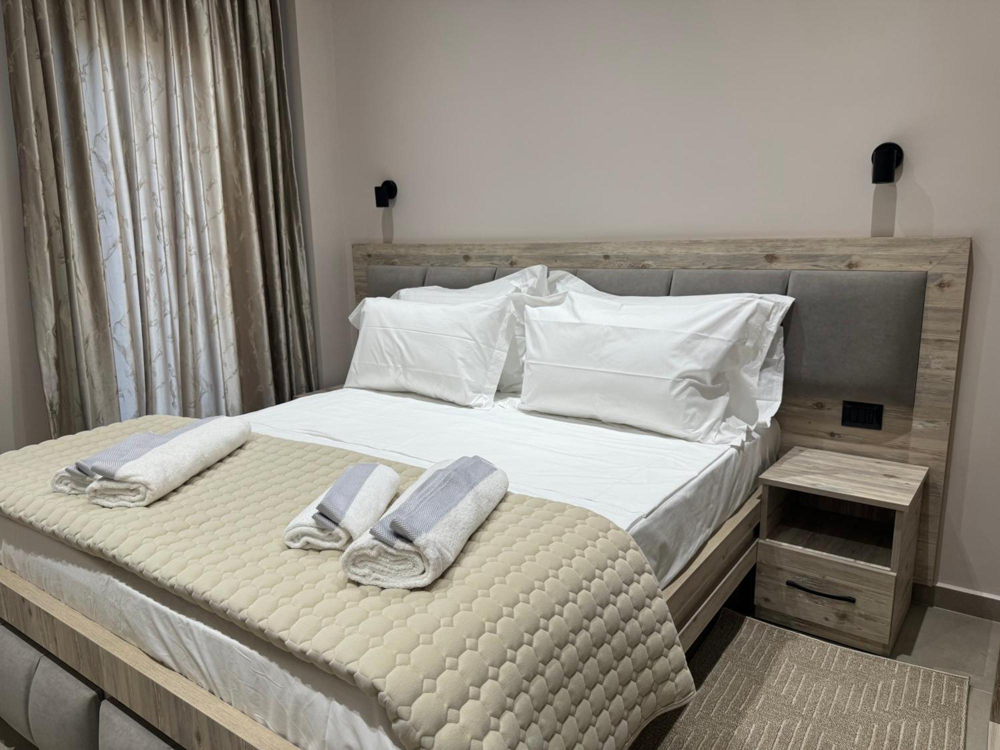 Hotel Kseal Përmet 外观 照片