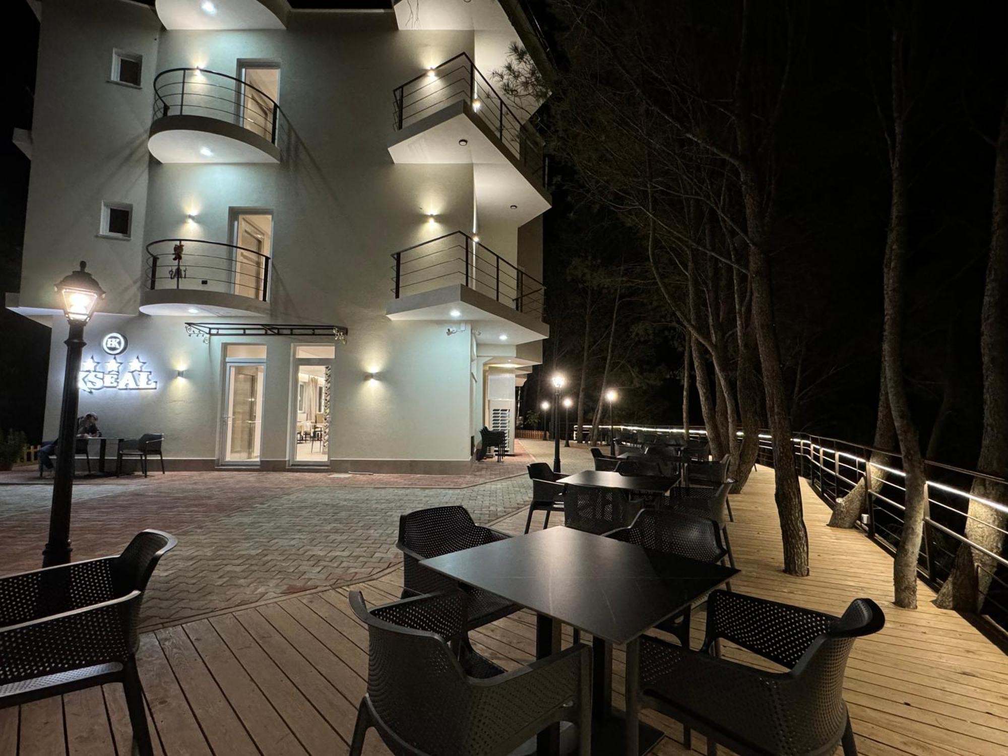 Hotel Kseal Përmet 外观 照片
