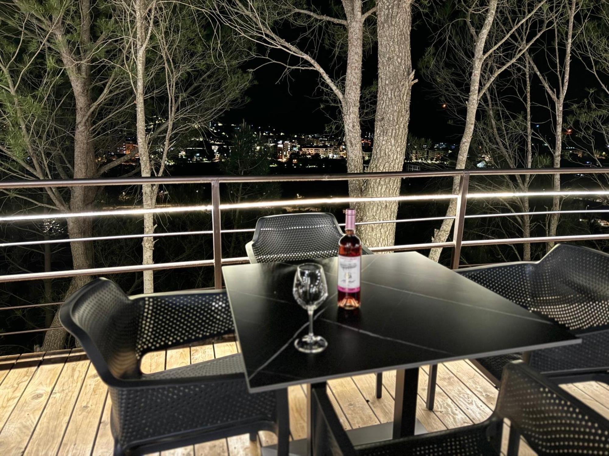 Hotel Kseal Përmet 外观 照片