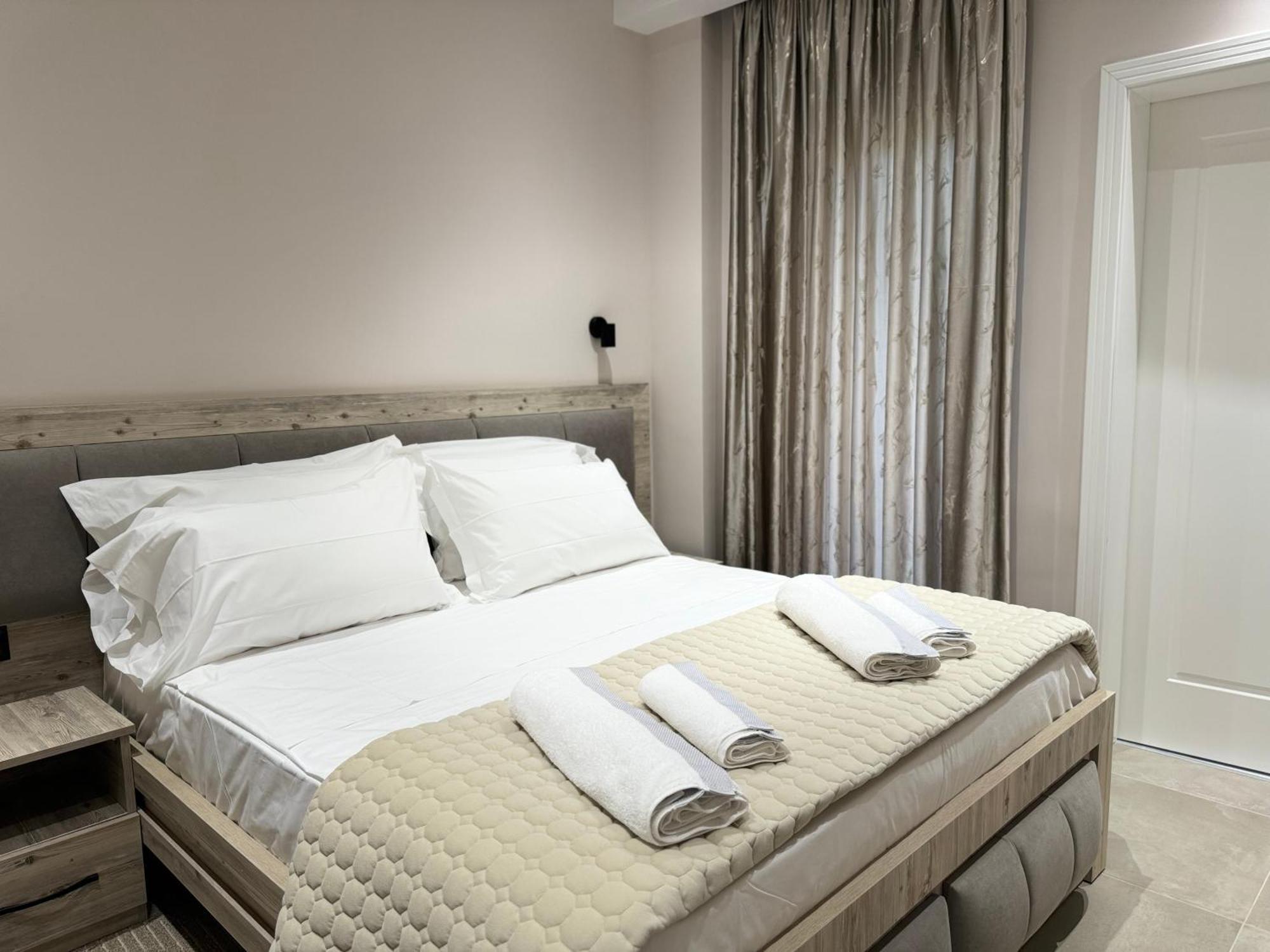 Hotel Kseal Përmet 外观 照片