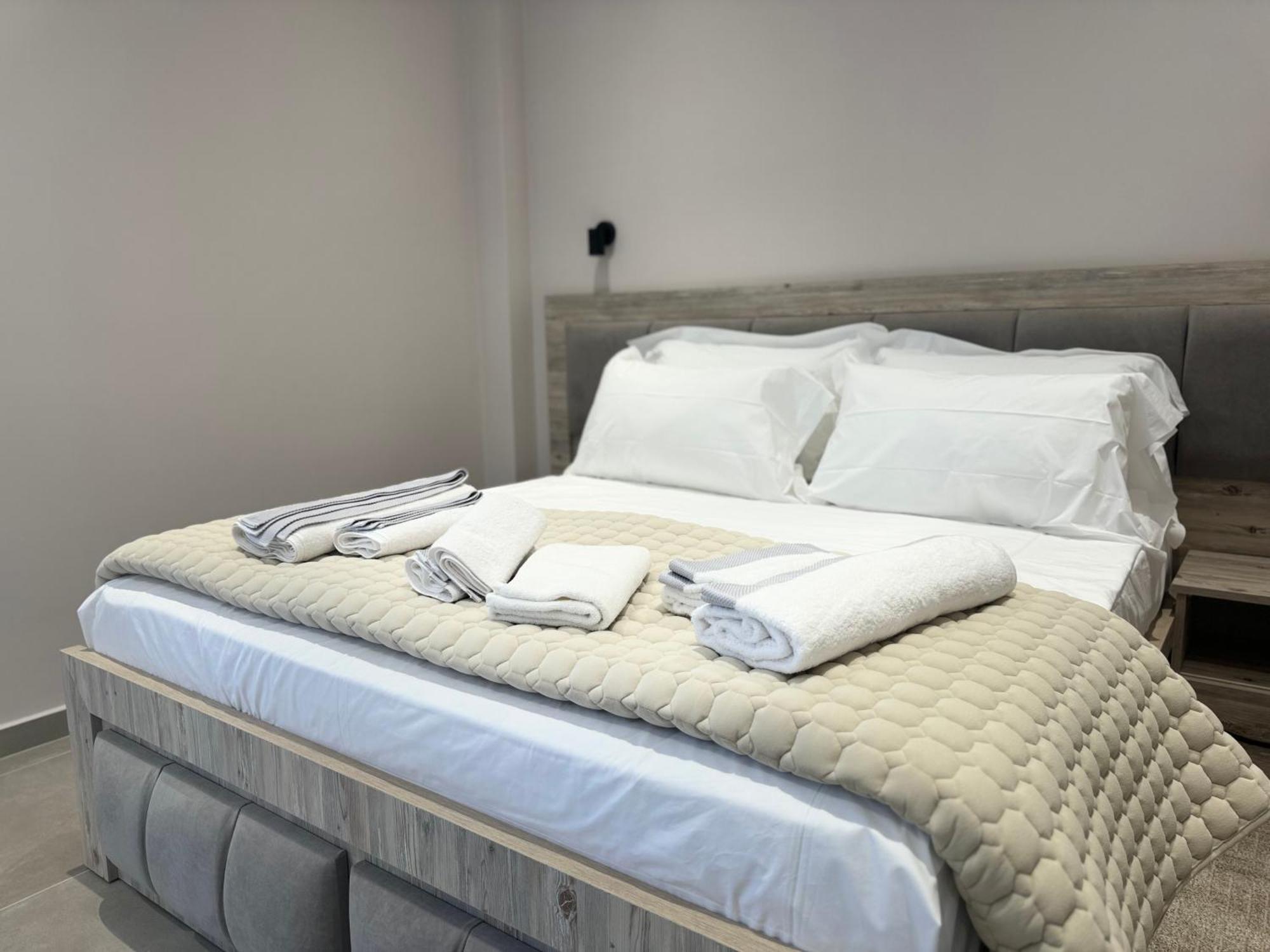 Hotel Kseal Përmet 外观 照片