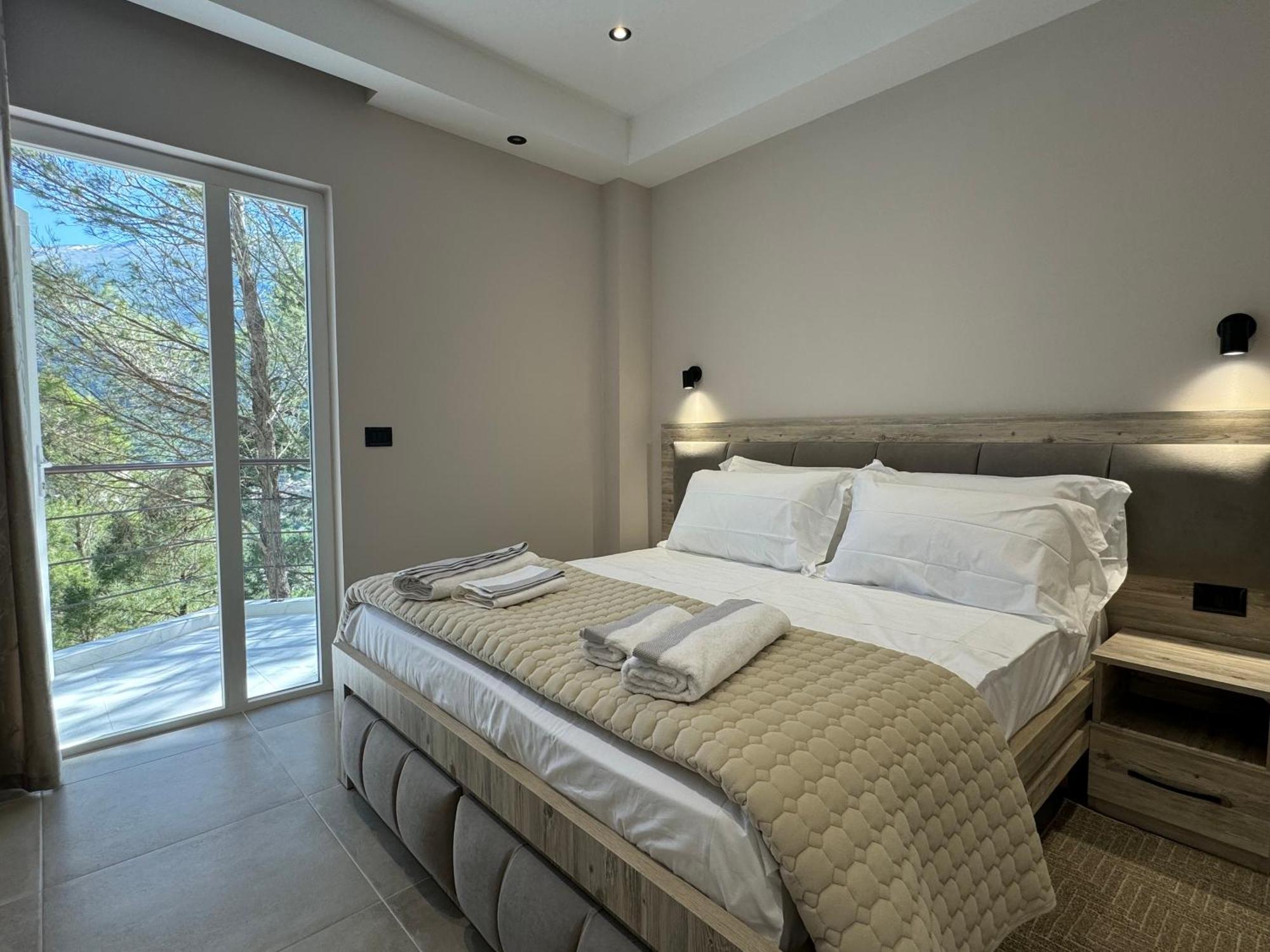 Hotel Kseal Përmet 外观 照片